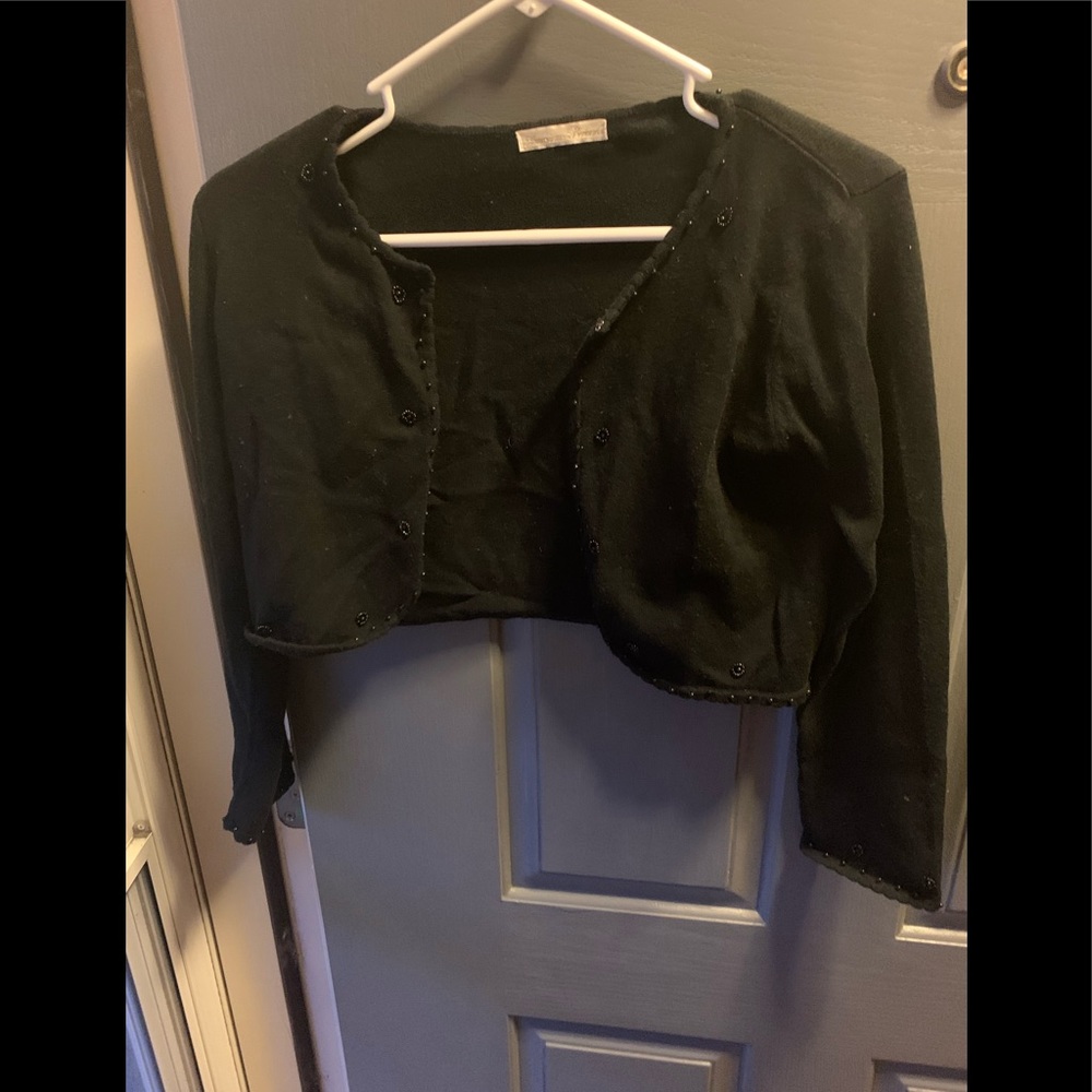 Girls black crop sweater.  Sz XL